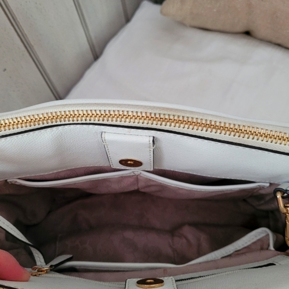 Mk white satchel bag - Picture 4 of 9